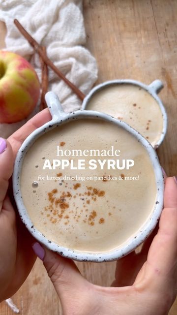 Rachel Conners • Bakerita.com on Instagram: "homemade APPLE SYRUP 🍎✨ so you can skip sbucks and make your own homemade apple crisp oatmilk lattes 🙌 it’s also sooo good drizzled on pancakes, waffles, oatmeal, ice cream…whatever you can dream of! comment “recipe” and it’ll be sent right to your DMs 💌 frother is also linked in my profile under “amazon links”! all you need is apple cider (or a good apple juice) and maple syrup. I love adding cinnamon or apple pie spice and vanilla extract for ext Apple Pie Iced Coffee, Apple Syrup For Coffee, Waffles Oatmeal, Apple Pie Coffee, Fun Beverages, Apple Syrup, Homemade Apple Crisp, Apple Pie Spice, Coffee Syrup