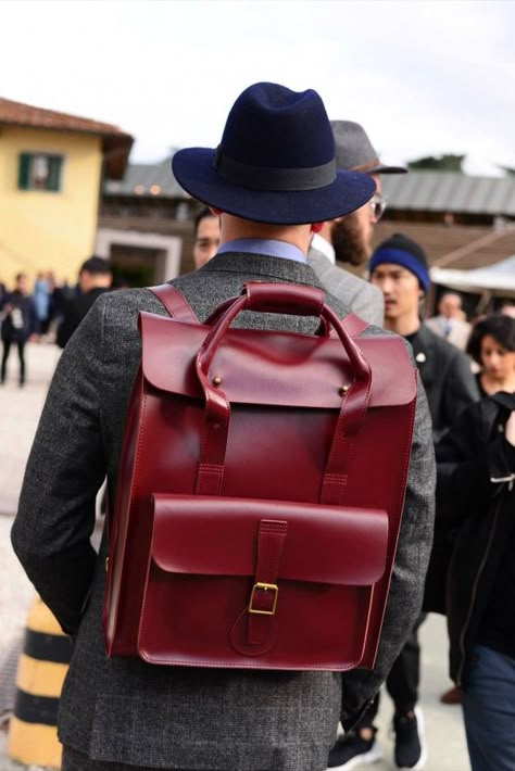 Mens Rucksack Backpack, Leather Backpack Men, Mens Bag, Most Stylish Men, Leather Backpack For Men, Men Bag, Leather Backpacks, Style Looks, Best Street Style