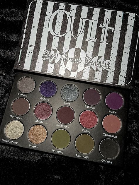 15 highly pigmented eyeshadows, shimmers and mattes (no glitter), all vegan as always. Funky Makeup, Dark Eyeshadow, Lawrence Ks, Color Eyeshadow, Goth Makeup, Dark Makeup, Vegan Makeup, Eye Shadows, Cruelty Free Makeup