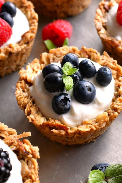 Granola Cups Granola Cups Recipes, Granola Cups, Yogurt And Fruit, Yogurt Granola, 5 Ingredient Dinners, Grab And Go Breakfast, Yogurt And Granola, Granola Cereal, Eating Tips