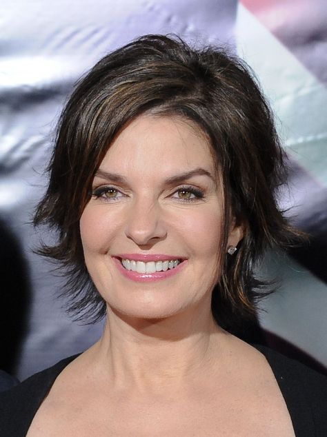 Hairstyles Women Over 50, Sela Ward, Women Haircuts Long, Layered Hair With Bangs, Sophisticated Hairstyles, Bob Hairstyles For Thick, Layered Hairstyles, Lisa Rinna, Hairstyles Women