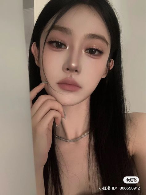 Dark Douyin Makeup Look, Dark Aegyo Makeup, Uzzlang Makeup Dark, Dark Feminine Douyin Makeup, Everyday Douyin Makeup, Dark Ulzzang Makeup, Ayegosal Makeup, Dark Asian Makeup, Dou Yin Makeup