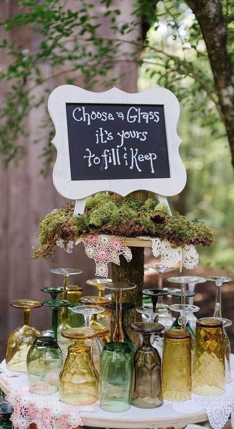 wedding-favors Hiasan Perkahwinan, Themed Wedding Decorations, Majlis Perkahwinan, Rustic Wedding Decorations, Enchanted Forest Wedding, Hippie Wedding, Vermont Wedding, Sustainable Wedding, Fairy Wedding