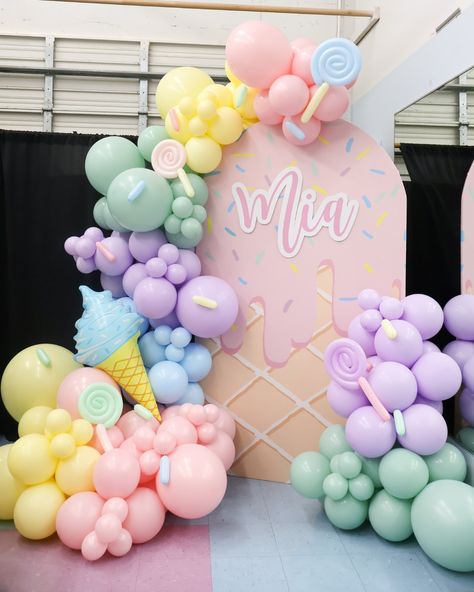 Mia’s FOURever Sweet 🍭🍬🧁 Backdrop + Balloons @janettloveshop Decor by mom @jill_eisner #sweettheme #sweetthemebirthday #sweetthemeparty #foureversweet #foureversweettheme #sweetone #sweetonebirthday #sweetthemeballoons #sweetonebackdrop #sweetoneballoongarland Fourever Sweet, Backdrop Balloons, Baby First Birthday Themes, Candy Theme Birthday Party, Birthday Theme Decoration, First Birthday Balloons, Candy Land Birthday Party, Pastel Birthday, Baby Birthday Themes