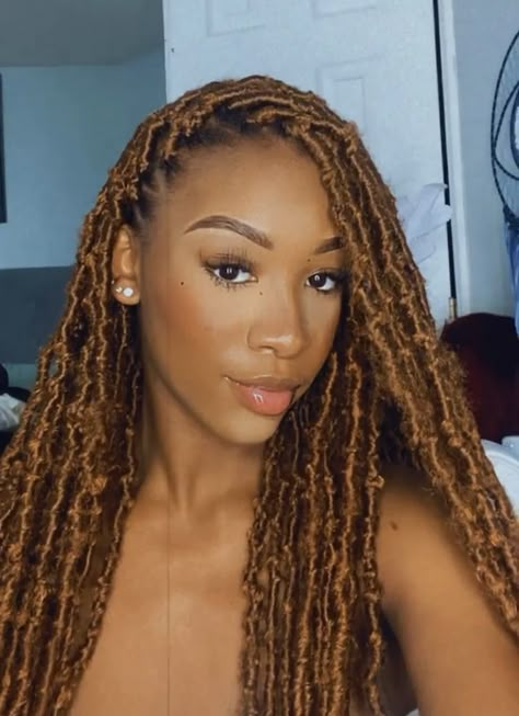 Colour 30 Faux Locs, Twist Braids Hairstyles Blonde, Honey Brown Faux Locs, Megan Good Faux Locs, Faux Locs Brown, Faux Locs Butterfly, Brown Faux Locs, Brown Locs, Butterfly Locks