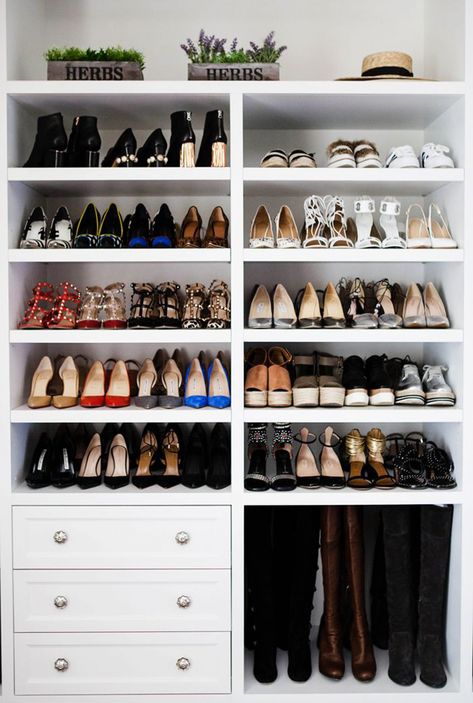 Shoe Storage Small Space, Master Closet Organization, Closet Shoe Storage, Shoe Rack Closet, Shoe Shelves, Closet Remodel, Closet Organization Diy, Dekorasi Kamar Tidur, Small Space Diy