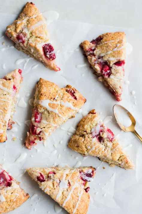 Strawberry Scones - A quick and delicious recipe that's buttery, flaky, sweet, and oh so delicious! Perfect for brunch, snacking, or enjoying all summer long! #strawberry #scones #strawberryscones #brunchrecipes #breakfastrecipes #sconerecipe #summerrecipes #baking #bluebowlrecipes | bluebowlrecipes.com Raspberry White Chocolate Scones, White Chocolate Raspberry Scones, White Chocolate Scones, Raspberry Scones, Strawberry Scones, Raspberry White Chocolate, Chocolate Scones, Taco Time, Cream Scones