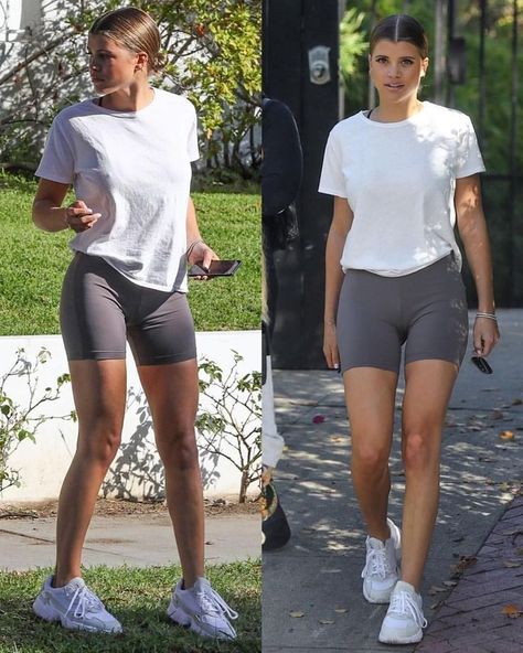 Bike Shorts Outfit Tips #bikeshorts #shorts #shortoutfit #fashionactivation #womanfashion #fashionnews Sofia Richie Gym Style, Sg Style, Bike Shorts Outfit, Chanel Skirt, Richie Rich, Cute Gym Outfits, Sofia Richie, Tumblr Outfits, Modieuze Outfits