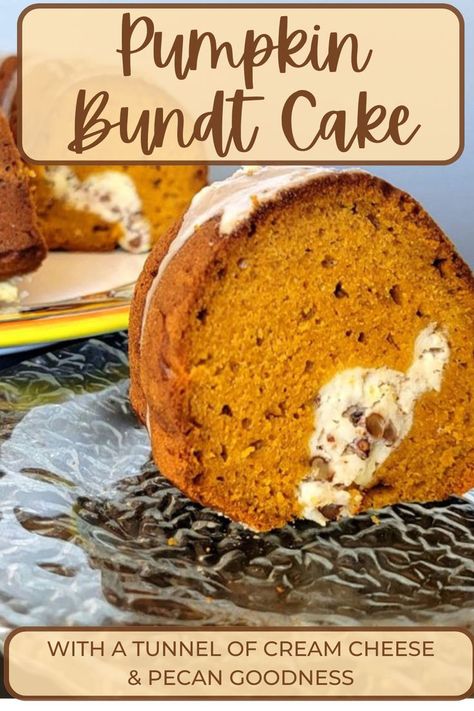 slices of pumpkin Bundt cake with a tunnel of cream cheese filling running through the middle Quick Holiday Desserts, Tunnel Cake, Pumpkin Bundt Cake Recipes, Cake With Cream Cheese Filling, Coffee Cake Loaf, Pumpkin Pound Cake, Pumpkin Bundt, Fun Thanksgiving Desserts, Pumpkin Bundt Cake