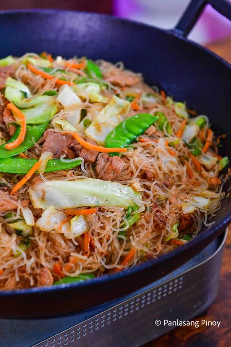 Pancit Bihon Authentic Pancit Bihon Recipe Filipino, Pancit Guisado Recipe Filipino Food, Pork Pancit Recipe Filipino, Pancit Bihon Guisado, Pansit Bihon Recipe, Pancit Recipe Filipino Pork, Filipino Pancit Recipe, Philippine Food Recipes, Pansit Noodles