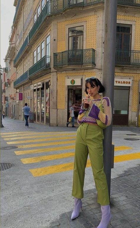 Colorful Outfits Aesthetic, Eclectic Fashion Style, Eclectic Outfits, Color Combos Outfit, Stil Inspiration, Eclectic Fashion, Funky Fashion, Moda Vintage, Colourful Outfits