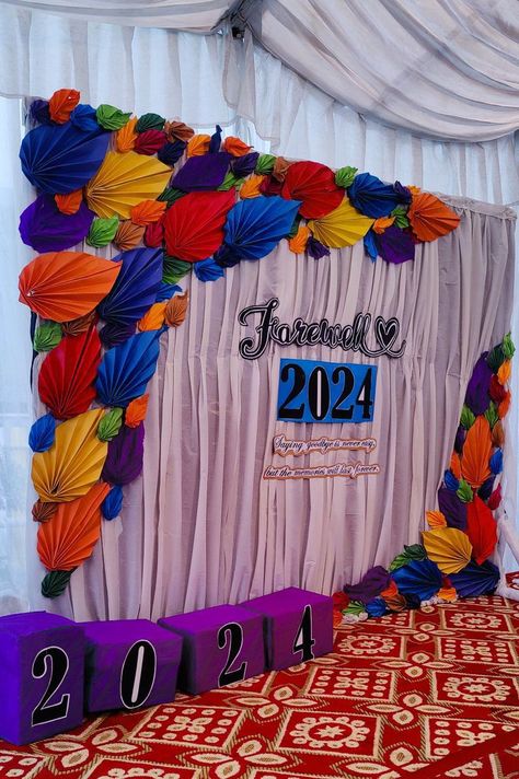 Farewell Board Decoration, Freshers Theme Ideas, Teachers Day Backdrop Ideas, Decoration For Teachers Day Celebration, Freshers Decoration Ideas, Freshers Day Decoration Ideas, Freshers Party Theme Ideas, Teachers Day Bulletin Board Ideas, Farewell Theme Ideas Decoration