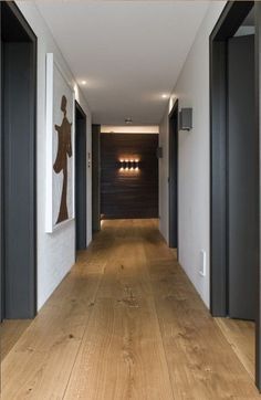 Basement Decor. Disc Vstupná Hala, Oak Floorboards, Indoor Pools, Wooden Door Design, Craftsman Style Homes, Craftsman Bungalows, Hus Inspiration, Studio Mcgee, Design Del Prodotto