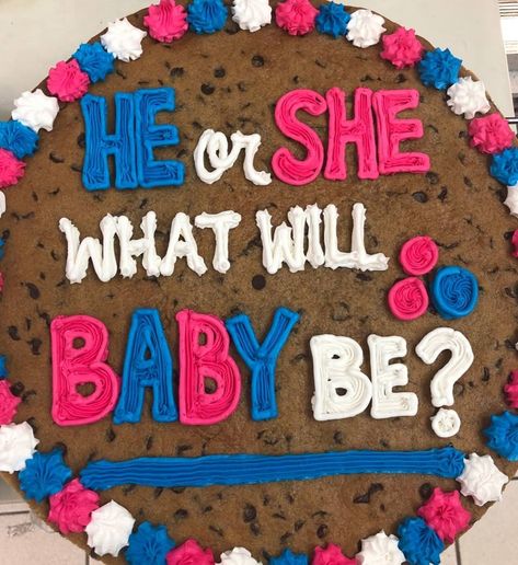 Cookie Cake Gender Reveal, Gender Reveal Cookie Cake, Cookie Cake Decorations, Decorate Ideas, Gender Reveal Cookies, Pizza Cake, Cookie Cakes, Cookie Pizza, Giant Cookie