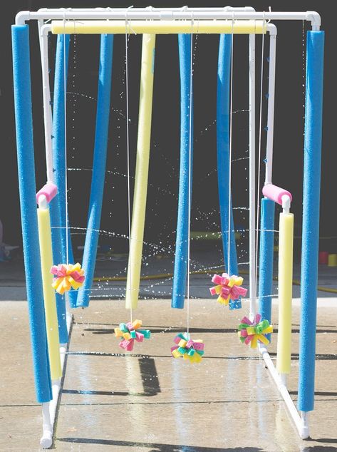 See how this PE teacher made a Car Wash for her students as a Field Day activity! Field Day Themes Elementary, Water Day Activities For Kids, Sensory Tunnel, Feild Day, Field Day Activities, Field Day Games, Grading Papers, Pe Teacher, Pe Ideas