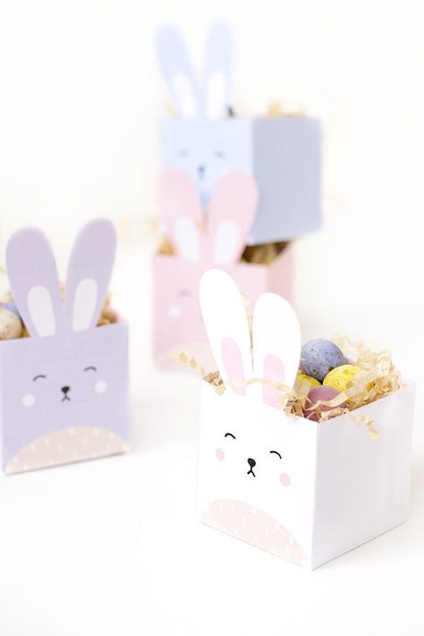 Delight your kids and friends with these DIY printable easter bunny treat boxes! Easter Bunny Treats, Easter Gift Boxes, Bunny Treats, Diy Gift Baskets, Bunny Birthday, Easter Basket Diy, Easter Inspiration, Easter Printables, Easter Crafts Diy