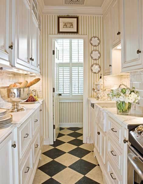 47 Best Galley Kitchen Designs | Inspiring decoration ideas | Decoholic Small Galley Kitchen Designs, Small Galley Kitchen Remodel, Narrow Kitchen Design, Galley Kitchen Renovation, Galley Kitchen Remodel Ideas, Long Narrow Kitchen, Galley Kitchen Layout, Small White Kitchens, Small Galley Kitchen