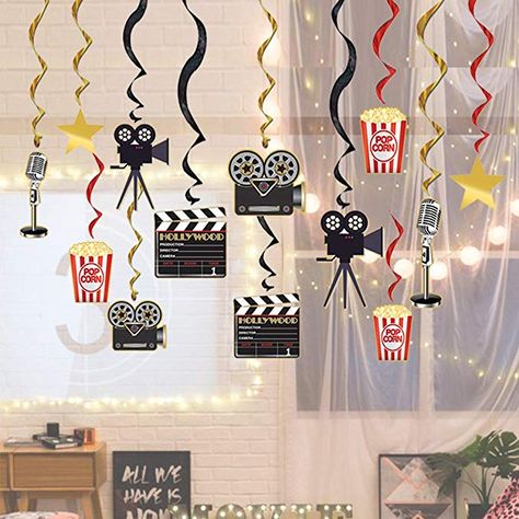 Movie Theme Party Decorations, Deco Theme Cinema, Bollywood Party Decorations, Bollywood Theme Party, Deco Cinema, Movie Theme Birthday Party, Birthday Movie, Cinema Party, Movie Night Theme