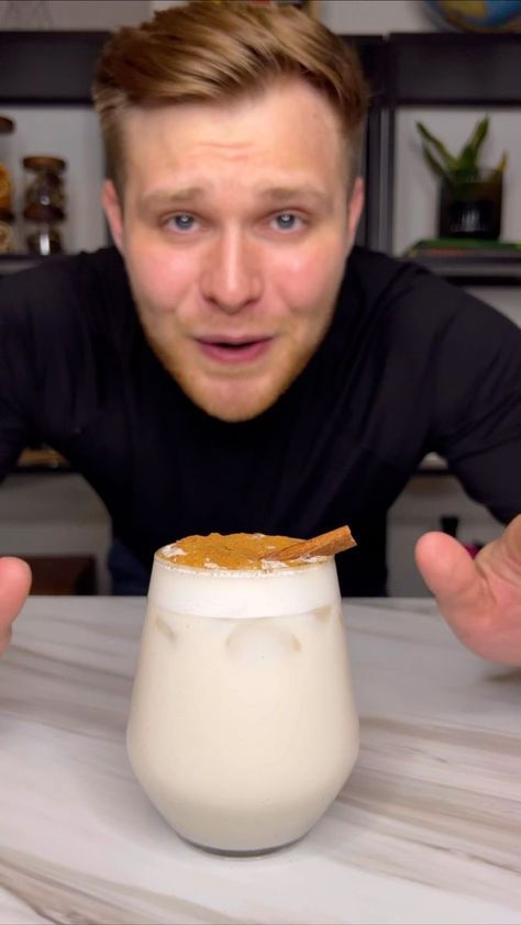 Homemade Boozy Horchata! | Timthetankofficial | Horchata Cocktail, Adult Drinks Alcohol, Horchata Recipe, Happy Drink, Lime Margarita, Liquor Drinks, Drinks Alcohol, Honey Lime, Alcohol Drinks