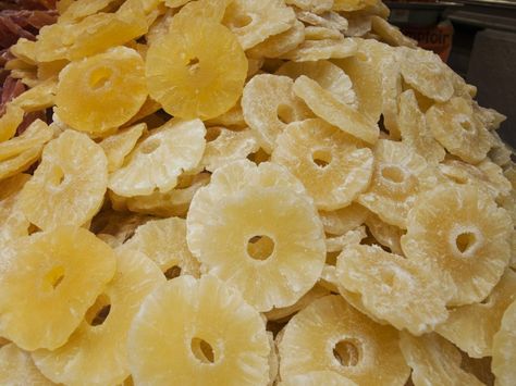 Dehydrate Pineapple In Dehydrator, How To Dehydrate Pineapple, Pineapple Dehydrator Recipes, Dried Pineapple Recipe, Dehydrated Pineapple In Dehydrator, Dehydrated Pineapple, Dehydrator Recipes Fruit, Dehydrate Pineapple, Dehydrating Food Storage