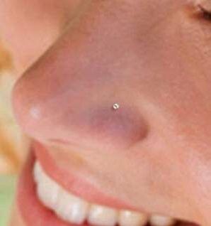 Tiny Nose Piercing, Girls With Nose Piercing, Magnetic Nose Stud, Guys With Nose Piercings, Nose Piercing Care, Nose Piercing Tips, Small Nose Piercing, Two Nose Piercings, Nose Piercing Bump