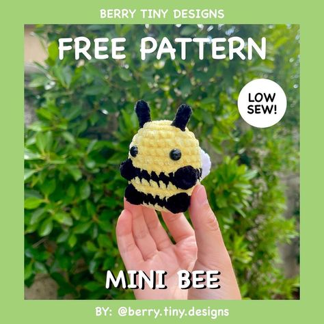 Crochet Arigumi Free Pattern Mini, Arugami Crochet Pattern Free Christmas, Big Bee Crochet Pattern Free, Easy Crochet Bee Pattern Free, Tiny Bee Crochet Pattern, Tiny Animal Crochet Pattern Free, Honey Bee Crochet Patterns, Small Bee Crochet Pattern, Small Plush Crochet Pattern Free