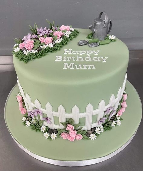 Gardener Cake For Men, Gardeners Cake Ideas, Garden Cake Ideas, Gardening Theme Cake For Men, Cakes For Gardeners, 85th Birthday Cake, Gardening Theme Cake, Birthday Cake For Gardeners, Garden Theme Cake