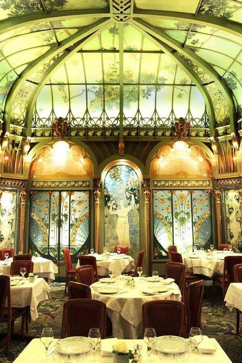 Architecture Art Nouveau, Restaurants In Paris, Art Nouveau Decor, Restaurant Paris, Art Nouveau Architecture, Paris Restaurants, Fancy Restaurant, Champs Elysees, Paris Travel