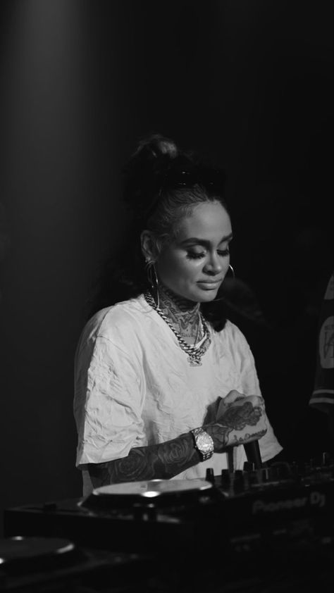 Kehlani Performing, Kehlani Quotes, Kehlani Wallpaper, Kehlani Singer, Black Women Celebrities, Kehlani Parrish, Lena Luthor, Dark Skin Beauty, Kehlani