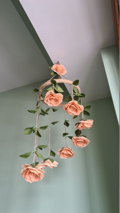 Rose Mobile, Flower Room Decor, Rose Nursery, Flower Mobile, Flower Room, Wall Hanging Crafts, How To Make Paper Flowers, Diy Crafts Paper Flowers, Peach Flowers