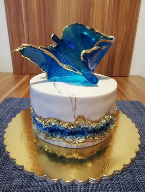 Light Blue And Gold Cake Birthday, Blue Marble Cake Birthday, Small Geode Cake, Blue Geode Cake Birthday, Blue And Purple Marble Cake, Purple Cakes Birthday, Geode Cake, Purple Cakes, Beautiful Cake Designs