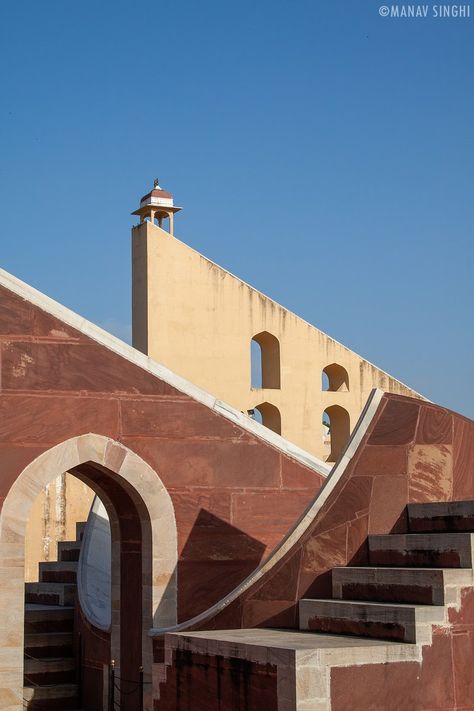 Samrat Yantra (Giant sundial) with other Instruments. Jaipur Landscape Photography, Jantar Mantar Jaipur Photography, Jantar Mantar Jaipur, Nahargarh Fort Jaipur Photography, Jag Mandir Udaipur, Galta Ji Temple Jaipur, Jantar Mantar, Astronomical Observatory, Varanasi