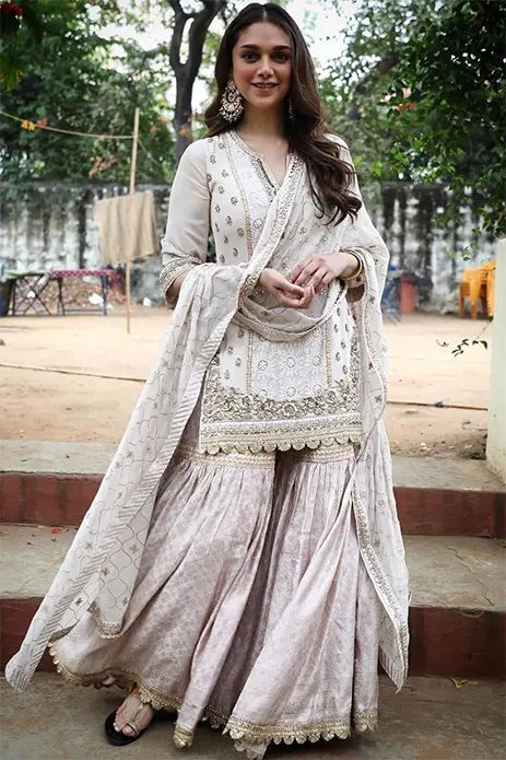 Wedding Gharara, White Sharara, Gharara Designs, Sharara Designs, Aditi Rao, Traditional Indian Outfits, Indian Dresses Traditional, Pakistani Bridal Dresses, Indian Bridal Outfits