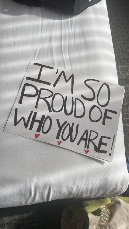 Taylor Swift Concert Signs, Concert Signs To Get Noticed, Concert Signs Ideas, Concert Posters Ideas Fan, Concert Signs, Harry Core, Concert Poster Design, Harry Styles Outfit, Fan Poster