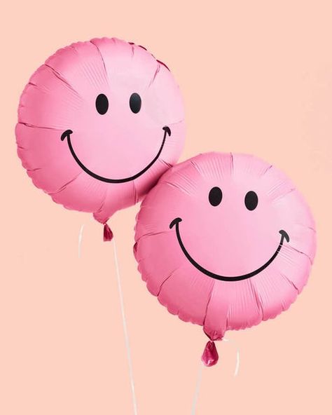 Throw a Trendy Smiley Birthday Party! | Pretty Day Big White Flowers, Pink Smiley Face, Pink Smiley, Pastel Balloons, Pink Bride, Smiley Faces, Bachelorette Party Decorations, 12th Birthday, 11th Birthday