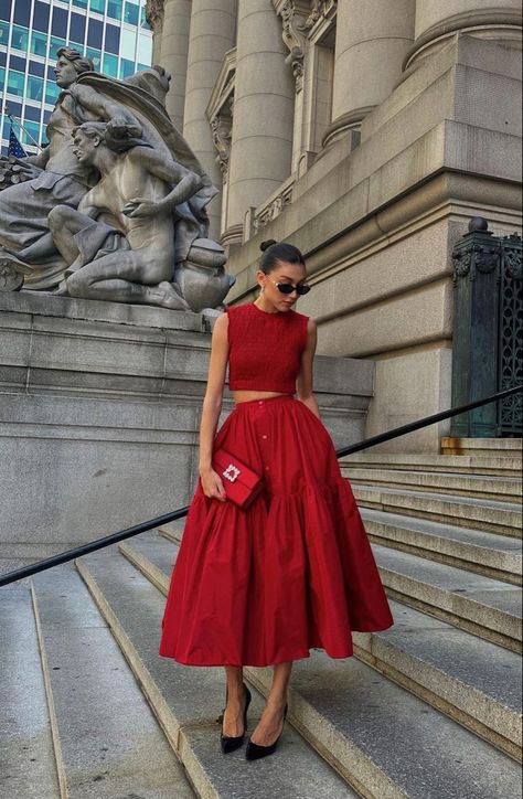 Nyc Dress Outfits, European Summer Outfits, Summer Fits, Red Outfit, Mode Inspo, Looks Chic, Style Mistakes, العناية بالشعر, Looks Style