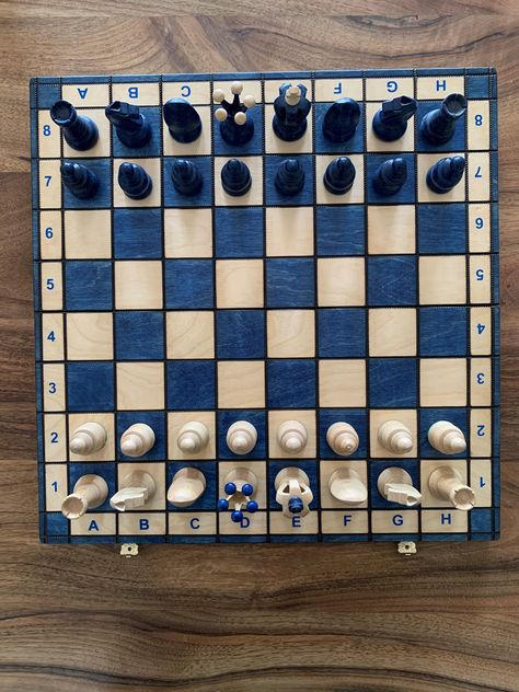 Blue Chess Set, Blue Chess Aesthetic, Clay Chess Board, Clay Chess Pieces, Ceramic Chess Board, Chess Board Diy, Chess Board Aesthetic, Clay Chess Set, Clay Chess