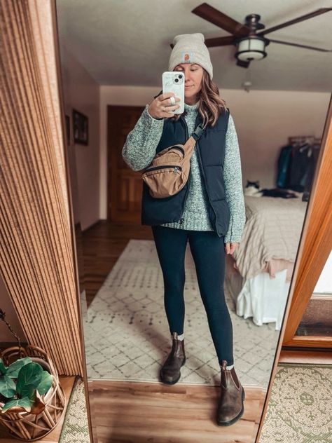 End of December Outfit Round-Up – Marissa Wears an Outfit Winter Blundstone Outfit, Blundstones And Leggings, Granola Girl Vest Outfit, Brown Blundstone Outfit, Vest Leggings Outfit, Blundstone Outfit Winter, Blundstone Fits, Leggings Comfy Outfit, Turtleneck Outfit Black