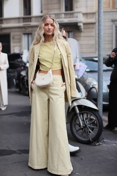 Victoria Magrath Outfits, Quiet Luxury Style, Victoria Magrath, Style Influencers, Olsen Twins Style, True Summer, Autumn Winter 2023, Curated Closet, Statement Blouse