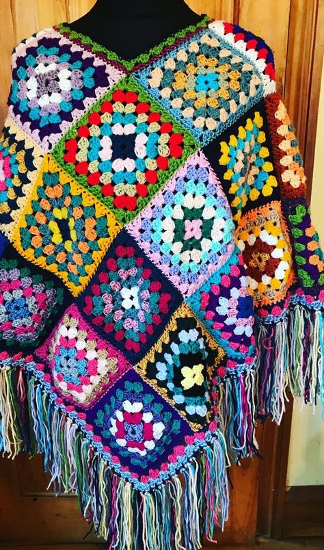 Crochet Granny Poncho Free Pattern, Crochet Granny Square Poncho Free Pattern, Crochet Granny Square Poncho Pattern, Granny Square Poncho Pattern Free, Granny Square Poncho Pattern, Free Crochet Poncho Patterns, Crocheted Ponchos, Poncho Ideas, Granny Shawl