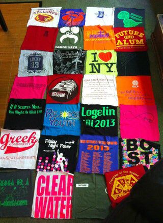 Diy Blankets No Sew, Tshirt Quilt Diy, T Shirt Blanket, Shirt Blanket, Sewing Tshirt, No Sew Blankets, Braided Rug Diy, Braided Rag Rugs, Memory Blanket