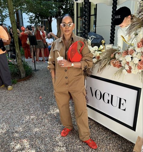 Art Gallery Opening Outfit, Gallery Opening Outfit, Art Gallery Opening, Overalls Outfits, Gallery Opening, Janelle Monae, Jumpsuit Style, Women Jumpsuit, Looks Style