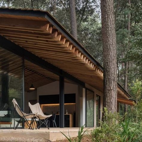 Waterfall Island Kitchen, Mexican House, Mexican Architecture, Gable House, Exposed Rafters, Brick Walkway, Mexico House, Timber Roof, Modern Villa Design