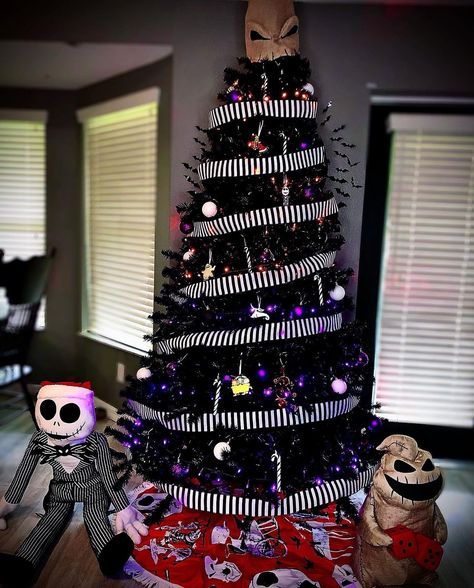 🕸Jess 🕸 on Instagram: “Put up the tree today • •…” Jack Skellington And Zero, Nightmare Before Christmas Tree, Black Tree, Gothic Home Decor, Gothic House, Jack Skellington, Nightmare Before, The Tree, Nightmare Before Christmas