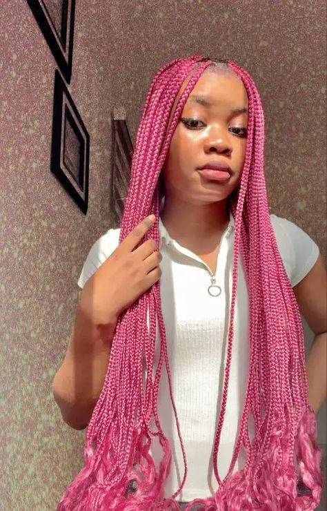 45 Knotless Braids Styles to Protect Your Hair – Svelte Magazine Short Pink Box Braids, Light Pink Box Braids, Pink French Curl Braids, Light Pink Braids, Pink Goddess Braids, Knotless Braids Pink, Braid Reference, Box Braids Pink, Pink Braiding Hair