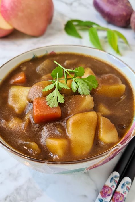 Japanese Potato Curry, Vegetable Japanese Curry, Japanese Curry Block Recipe, Simple Japanese Recipes Meals, Japanese Curry Recipe Vegetarian, Japanese Golden Curry Recipe, S&b Golden Curry Recipe, S&b Curry Recipe, Golden Curry Recipe