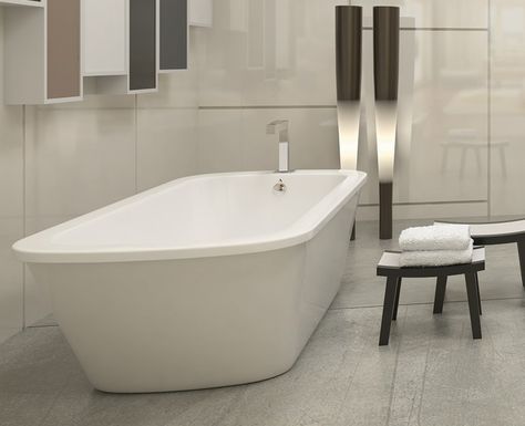 Oval freestanding tub with end drain, faucets on tub Freestanding Soaking Tub, Tub Deck, Master Bath Design, Tub Ideas, Cottage Bathroom, Soaker Tub, Freestanding Bath, Freestanding Tub, Save Room