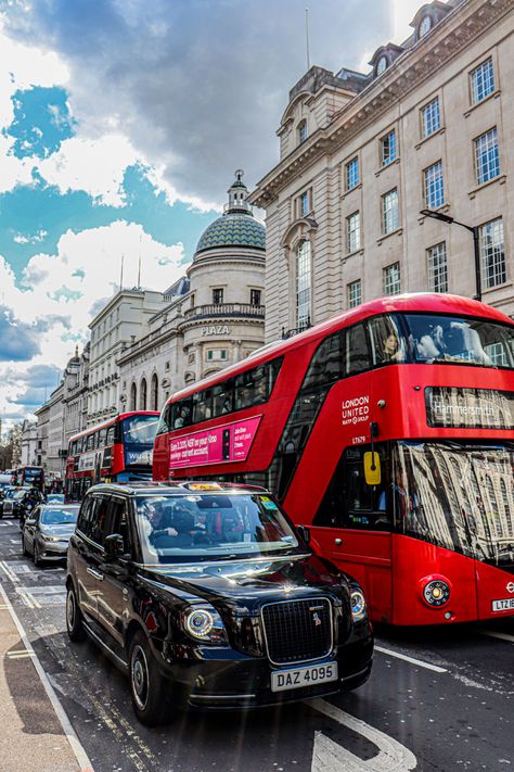 London bus and taxi London Traffic, Uber Taxi, London Buses, Inspiration Moodboard, Black Cab, London Taxi, London Poster, Bus Coach, London Bus