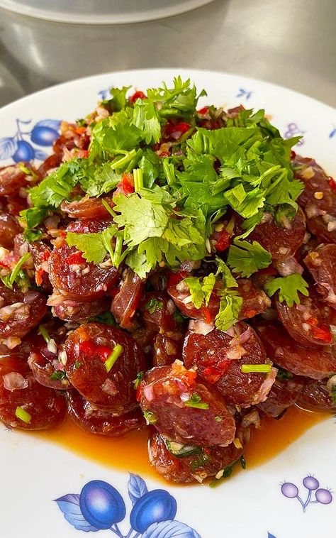 Lap Xuong Recipes, Lap Cheong Recipe, Lap Xuong, Lap Cheong, Pork Knuckle, Chinese Sausage, Spicy Dishes, Chinese Recipes, Fool Proof Recipes