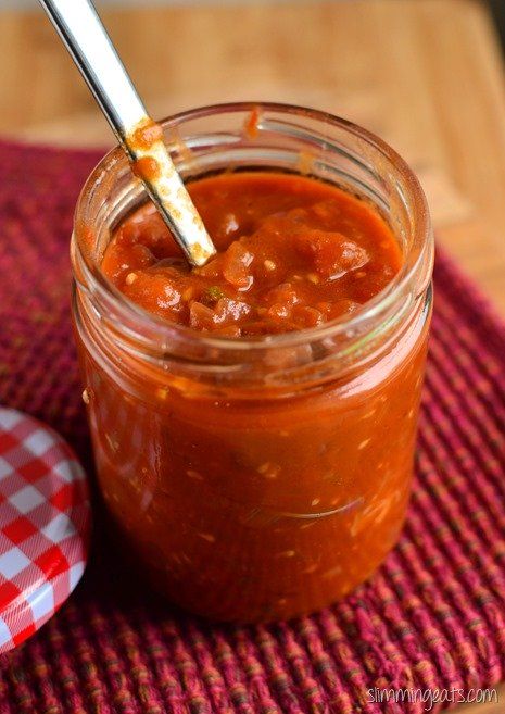 Tomato Relish For Burgers, Red Tomato Relish Recipe, Chuckney Recipes, Burger Relish Recipe, Red Tomato Relish, Paleo Vegetarian, Onion Chutney, Relish Recipe, Tomato Relish